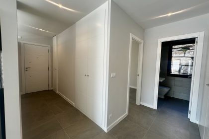 83bb4592c43c417041537e7aaed246e1 - 14