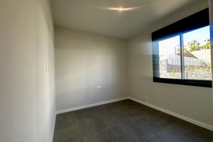 83bb4592c43c417041537e7aaed246e1 - 17