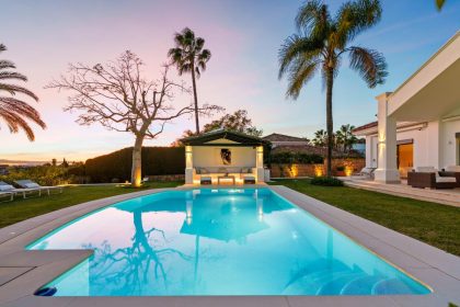 83bb562d2ec2caaecdae8a26c1b03977 - 18