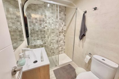 84064ef1907d1bce500f989e7f0d5be3 - 10