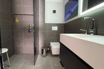 8408186e87091a2f77319c9d9ef2fd70 - 6