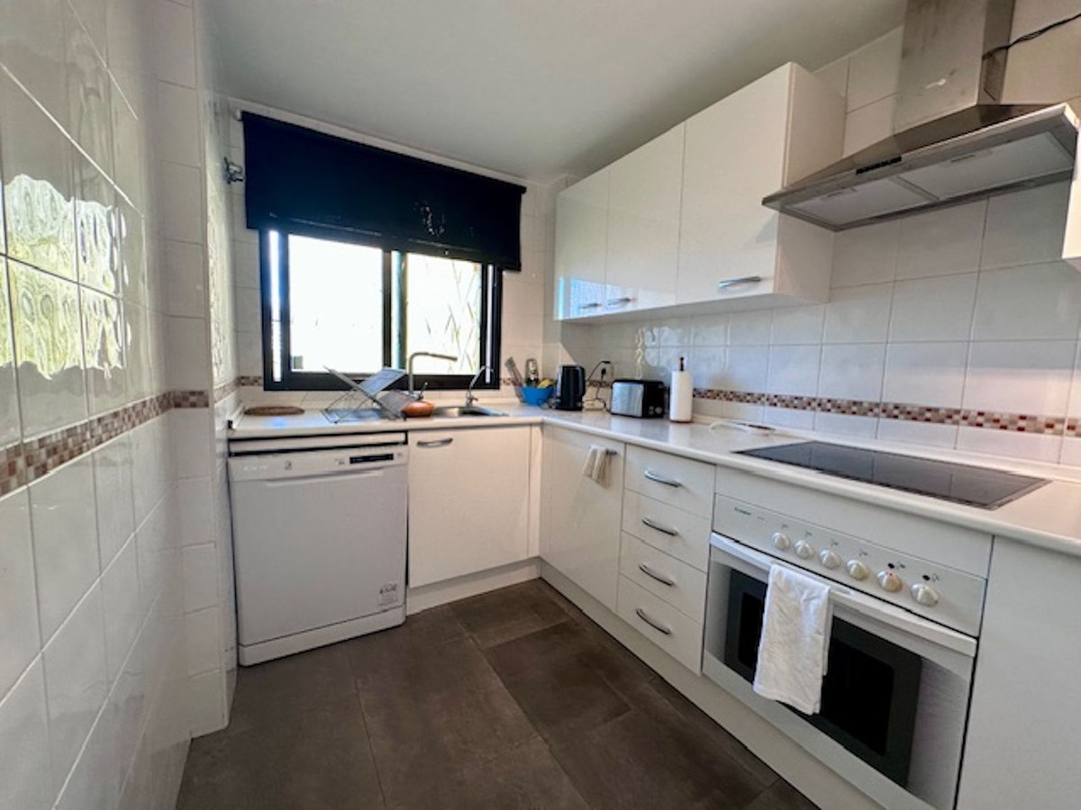 84afbe25de7d9887a4ffc28fac6d7199 - 30