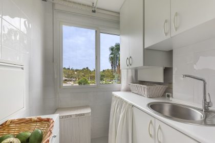 84b578977c86e0bdf949d053da09b390 - 15