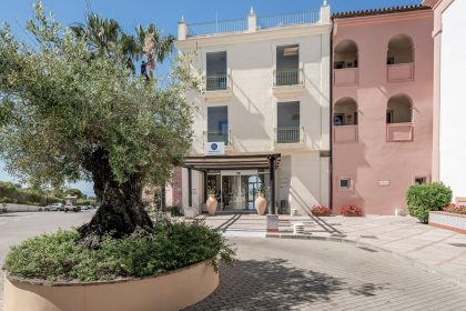 8515cdb35cf1ef39ec35121e00c91d29 - 18