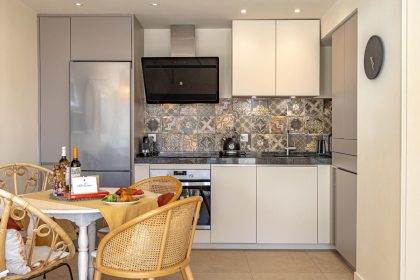 85ab2f237115f4b9ad7ed847ed58de9a - 11