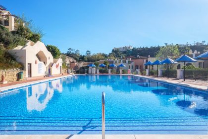 85ea45eb44d1f8f8bc15212773cd19ec - 25