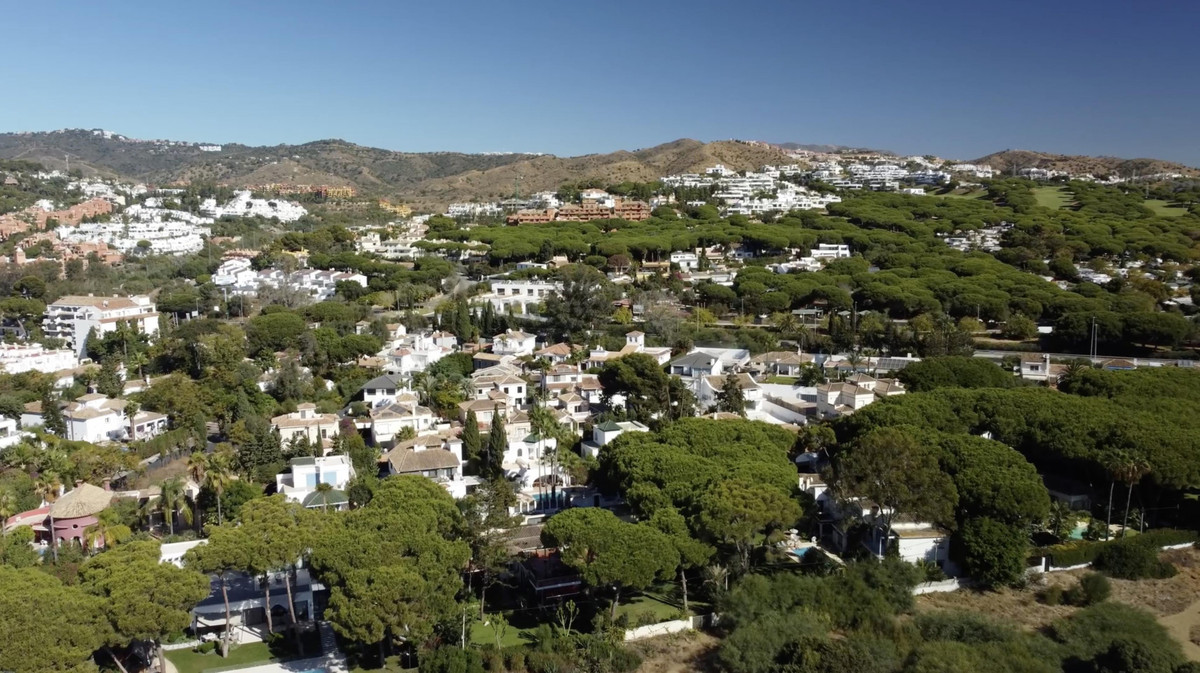 8661a6f25bf6b1b53517a3a6ea83e3a8 - 23