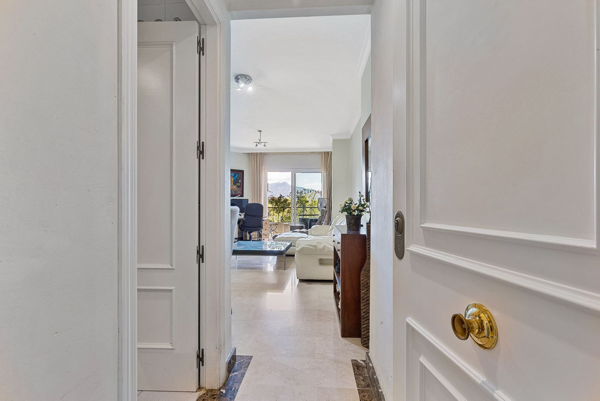 86b2250f3753a673e55a8f603b91afcf - 12