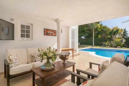 86e2af78ce86d64639fa841f8de02dd9 - 19