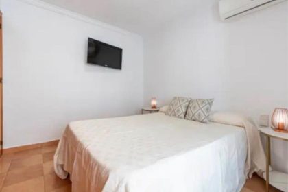 86f4c2a3c9afa2dd608a5083f8b03a90 - 9