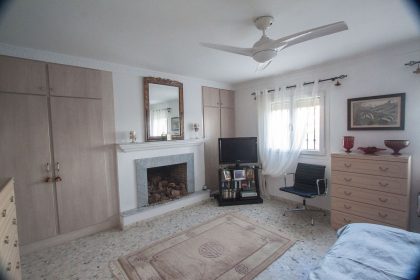 872f3b12901413166618dde9d3cc2cc4 - 15