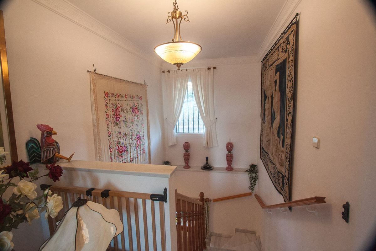 872f3b12901413166618dde9d3cc2cc4 - 17