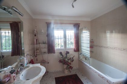 872f3b12901413166618dde9d3cc2cc4 - 20