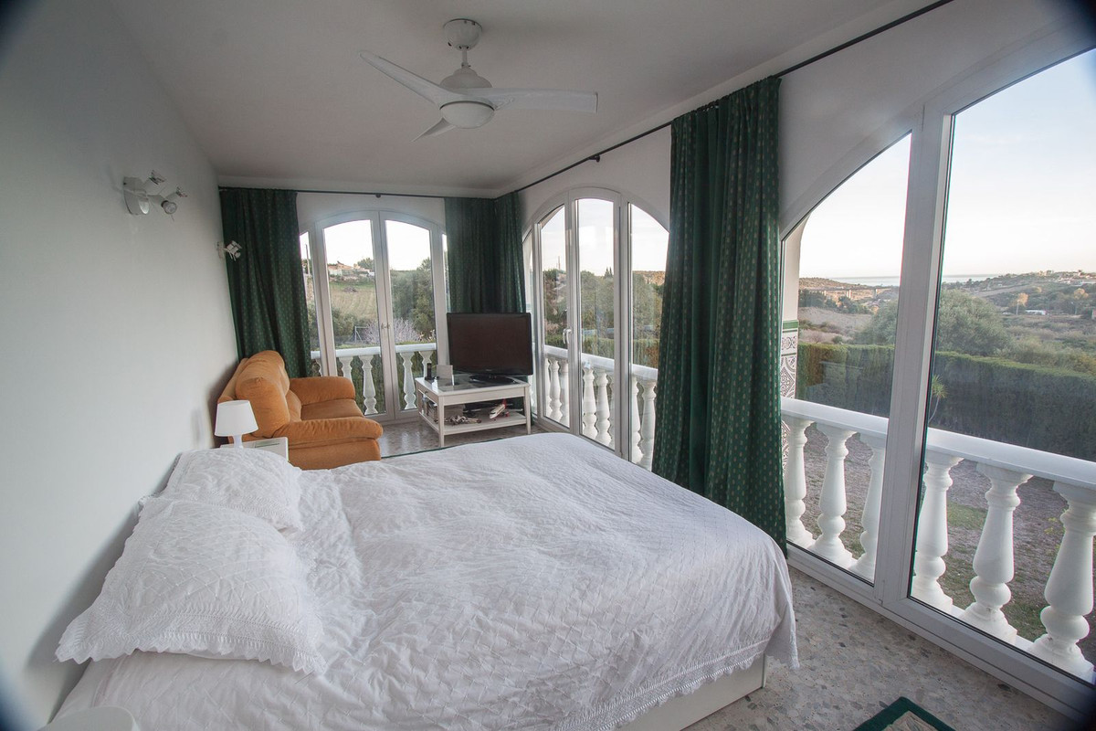 872f3b12901413166618dde9d3cc2cc4 - 23