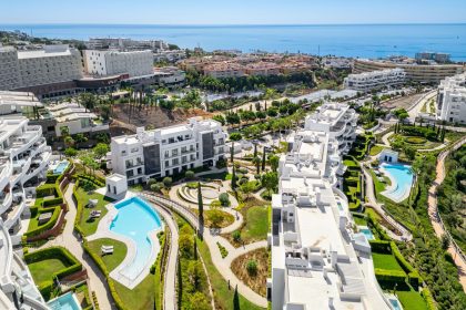 87441ec5b52e67afc69fb3bdfe6dd53c - 29