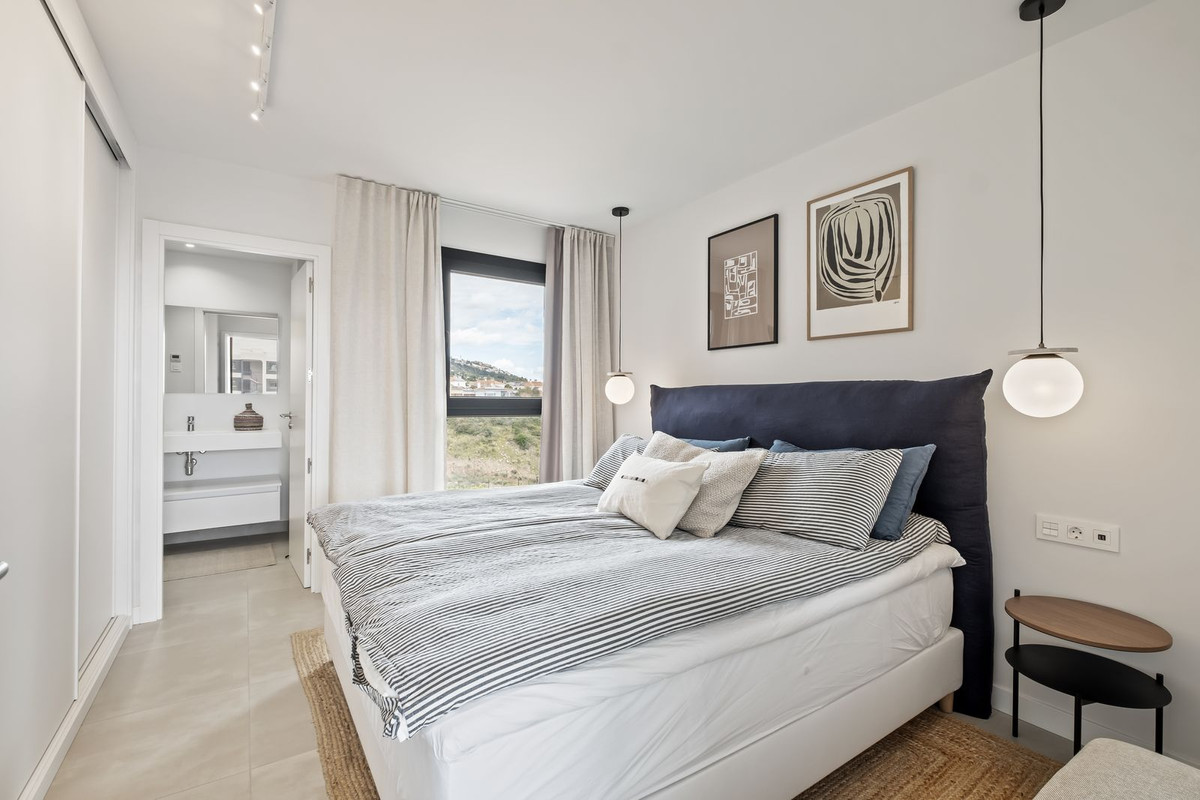 875c3b9ab1e0541da1fcbb3cbc07e696 - 19