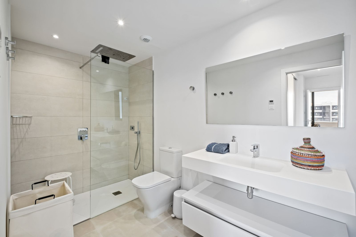 875c3b9ab1e0541da1fcbb3cbc07e696 - 21