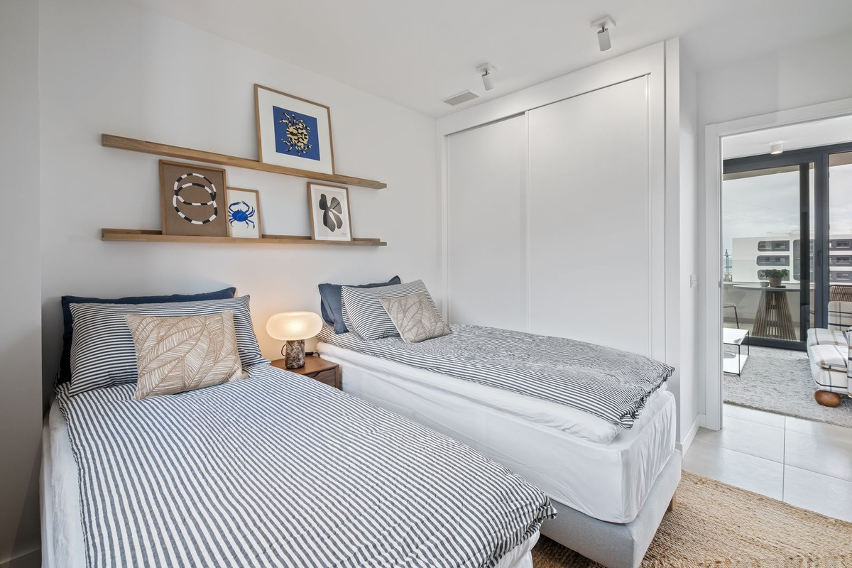 875c3b9ab1e0541da1fcbb3cbc07e696 - 24