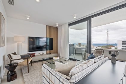 875c3b9ab1e0541da1fcbb3cbc07e696 - 3