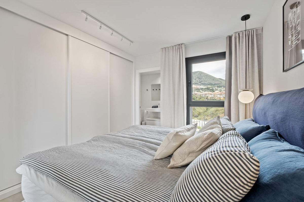 875c3b9ab1e0541da1fcbb3cbc07e696 - 4