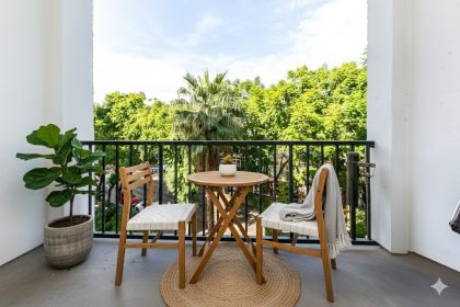 8807ec2d5e0246bffe08b5f54e17565d - 10