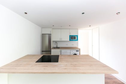 8807ec2d5e0246bffe08b5f54e17565d - 14