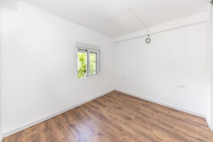 8807ec2d5e0246bffe08b5f54e17565d - 17