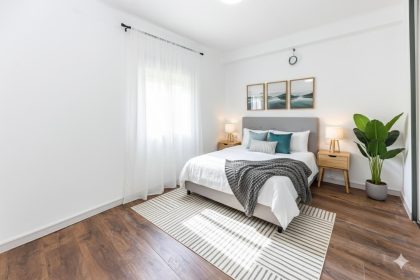 8807ec2d5e0246bffe08b5f54e17565d - 9