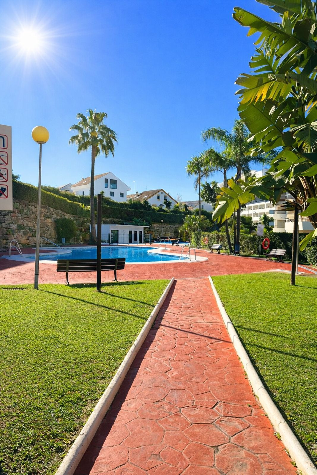 8868ea9078f2f9079e63bf7eb8375a93 - 3