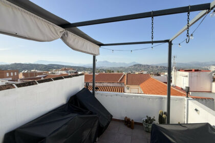 8875f6fb064b2bc3119dc769993a4eea - 1