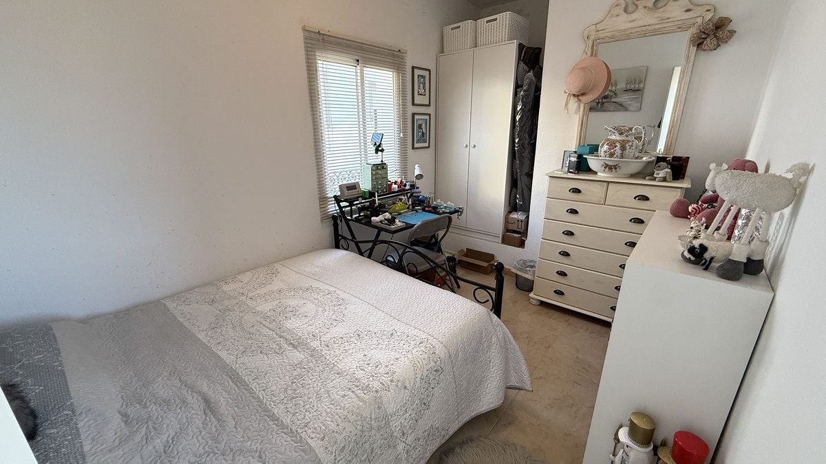 8875f6fb064b2bc3119dc769993a4eea - 10