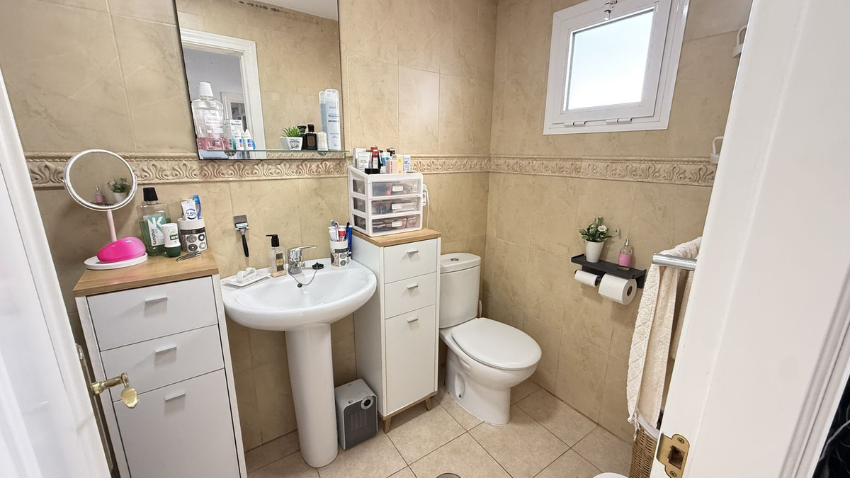 8875f6fb064b2bc3119dc769993a4eea - 8