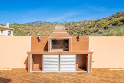 88a274d9efb4bc66d4b957dcfda9f60e - 4