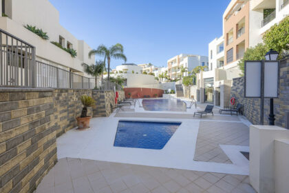 88caa3a7a2a2a3c97d02599f4ae031bb - 31