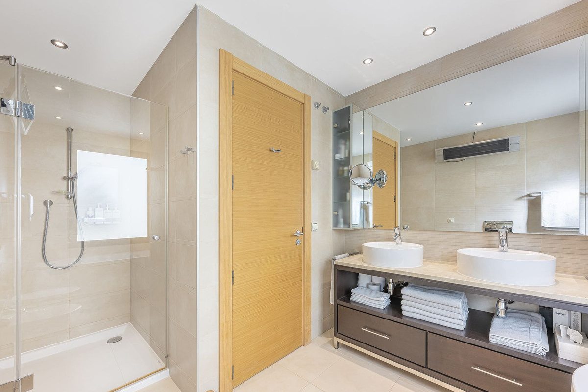 88caa3a7a2a2a3c97d02599f4ae031bb - 9