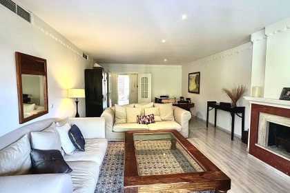 894e9a8d5eb14bb6f14c3e2679bff146 - 6