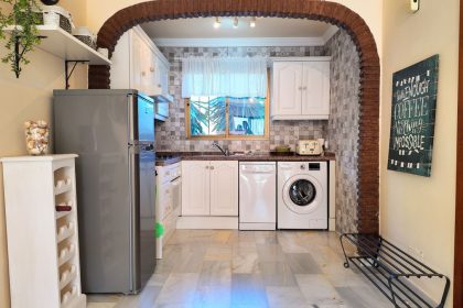 89cbb9e418caf443af04392c1c5b28f2 - 15