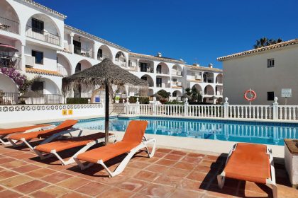 89cbb9e418caf443af04392c1c5b28f2 - 16