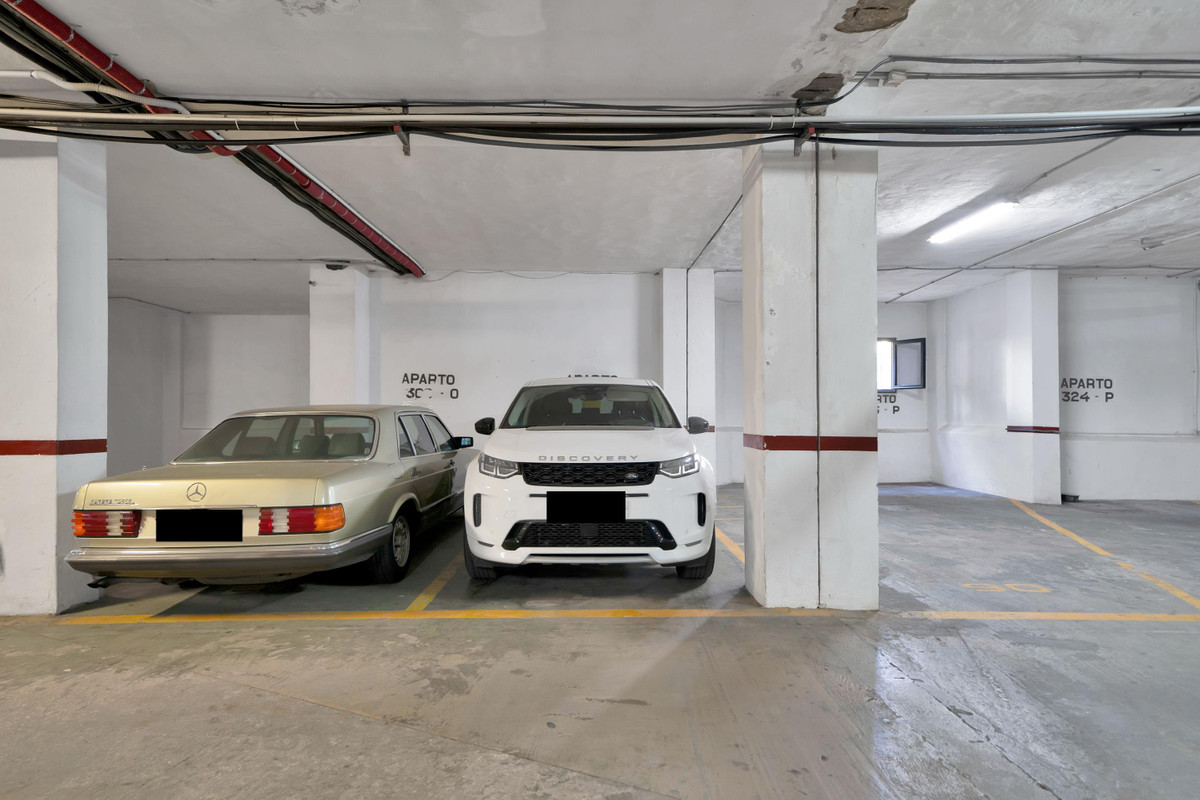 89d8fbe48e9e4d23e92821b7515528a1 - 19