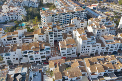 89d8fbe48e9e4d23e92821b7515528a1 - 22