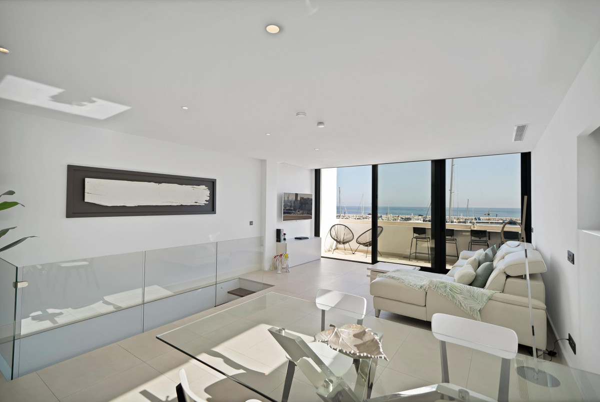 89d8fbe48e9e4d23e92821b7515528a1 - 3