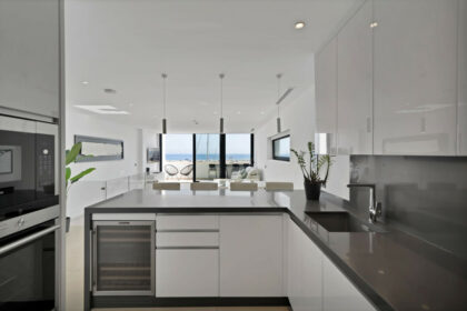 89d8fbe48e9e4d23e92821b7515528a1 - 6