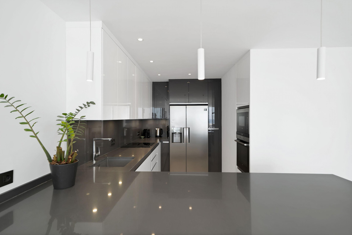 89d8fbe48e9e4d23e92821b7515528a1 - 7