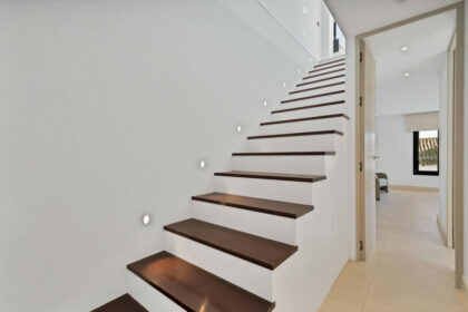 89d8fbe48e9e4d23e92821b7515528a1 - 9