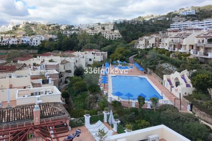 8aa86063afb89df8900ac98f97881c4f - 24