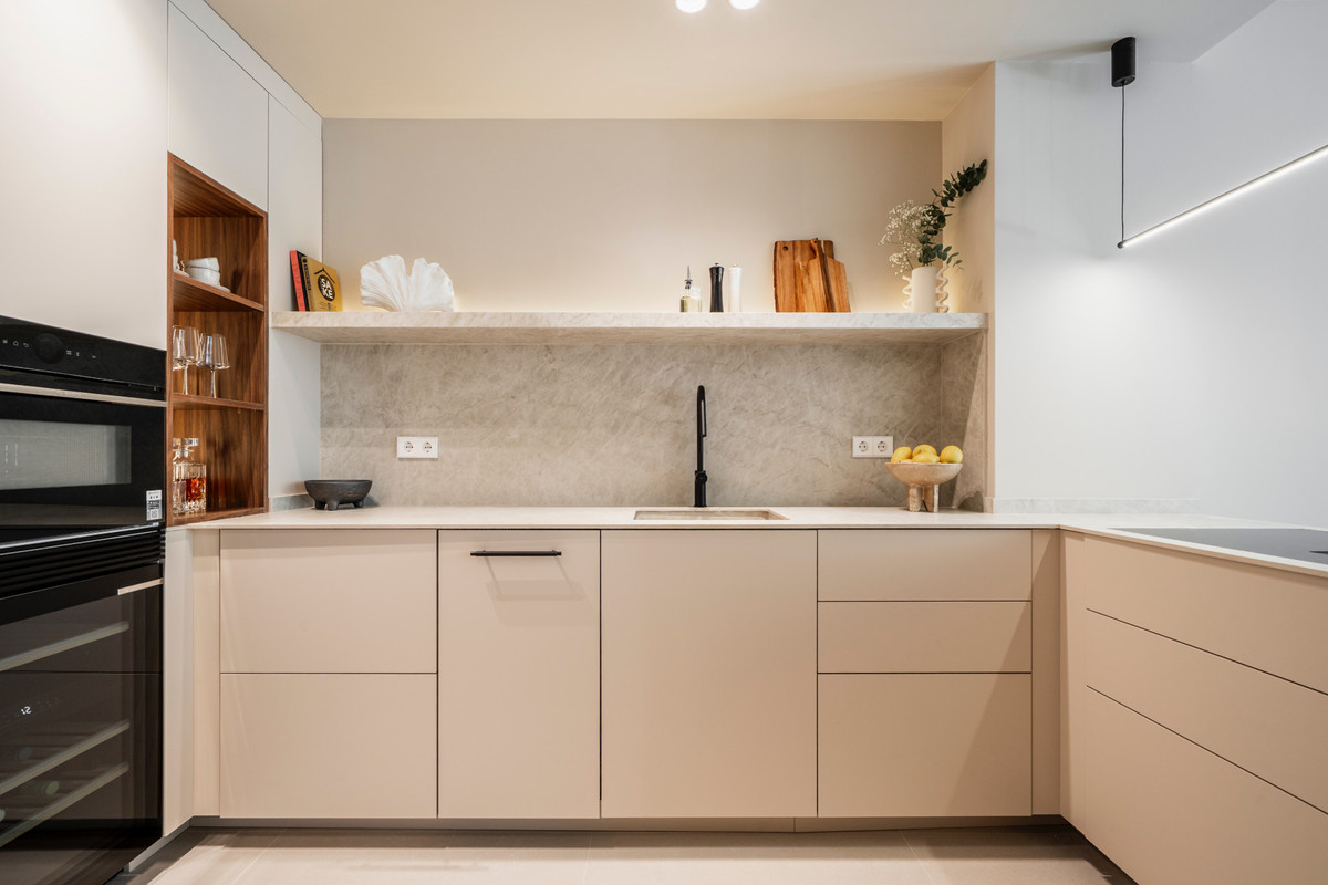 8b5dd24448b4f3f57a3d37611427fa4d - 14