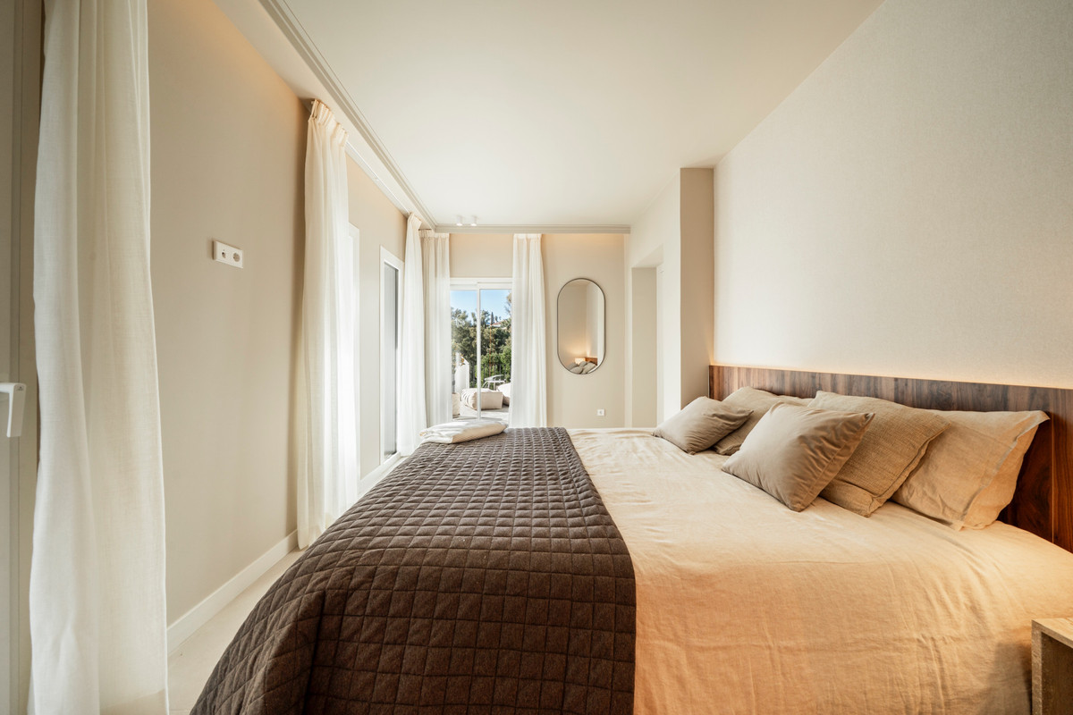 8b5dd24448b4f3f57a3d37611427fa4d - 22