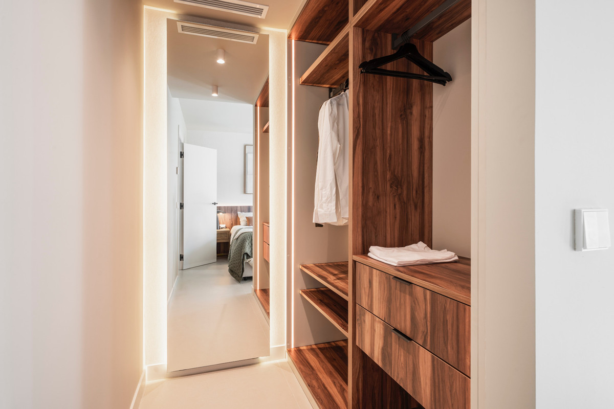 8b5dd24448b4f3f57a3d37611427fa4d - 25