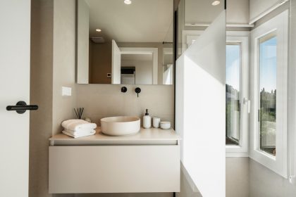 8b5dd24448b4f3f57a3d37611427fa4d - 27