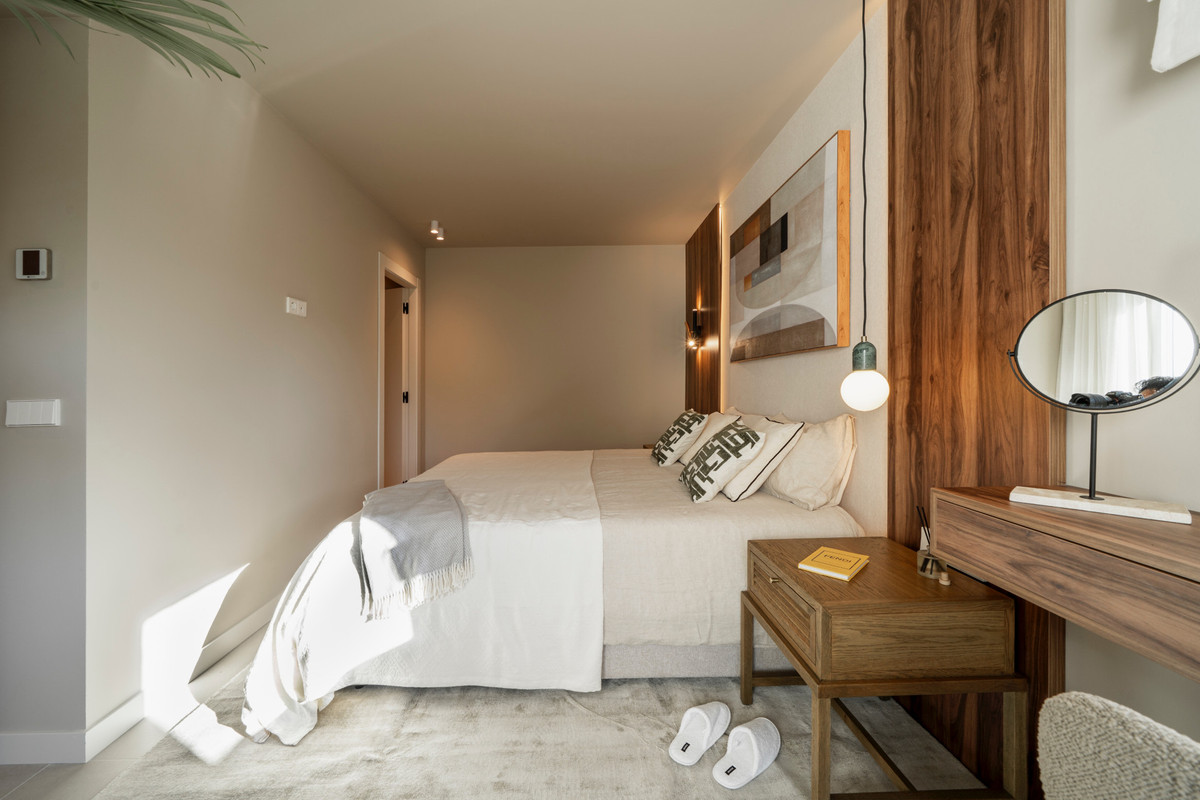 8b5dd24448b4f3f57a3d37611427fa4d - 30